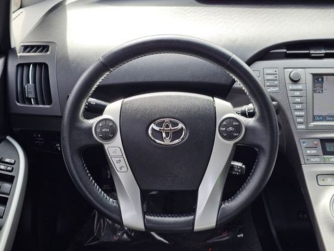 Used 2012 Toyota Prius Four w/ Deluxe Solar Roof Pkg FWD image 19