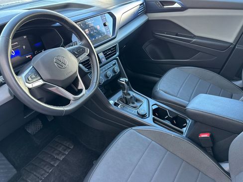 Used 2022 Volkswagen Taos SE image 10