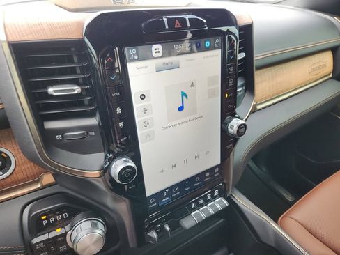 Used 2023 RAM 1500 Limited w/ Body Color Bumper Group image 26