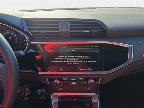 Certified 2025 Audi Q3 2.0T Premium image 20