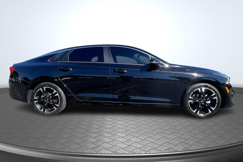 Used 2023 Kia K5 GT-Line w/ GT-Line Premium Package FWD image 4