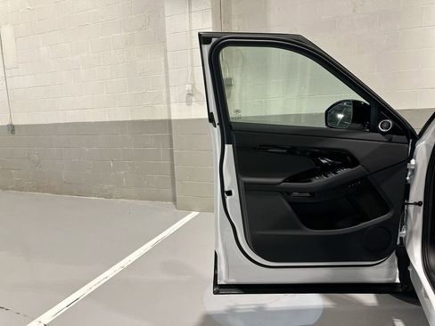 New 2026 Land Rover Range Rover Evoque S image 9