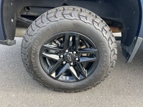 Used 2020 Chevrolet Silverado 1500 LT Trail Boss image 25