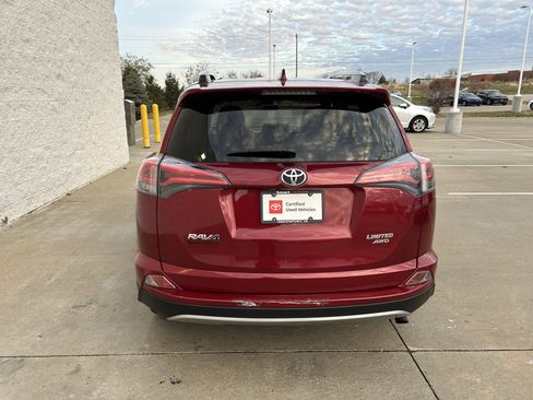 Certified 2018 Toyota RAV4 Limited image 5