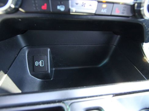 Used 2022 Ford F150 XLT w/ Equipment Group 302A High image 26