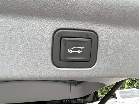 New 2026 Cadillac Escalade IQL Sport 1 w/ LPO, ONYX Package AWD/4WD image 11