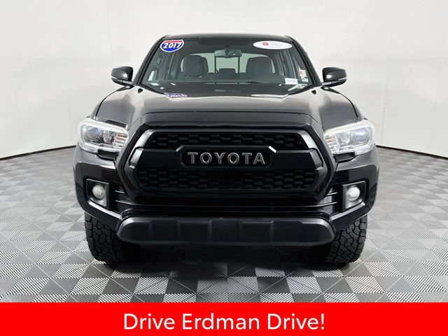 Certified 2017 Toyota Tacoma TRD Off-Road w/ Tow Package (A/T) AWD/4WD image 2