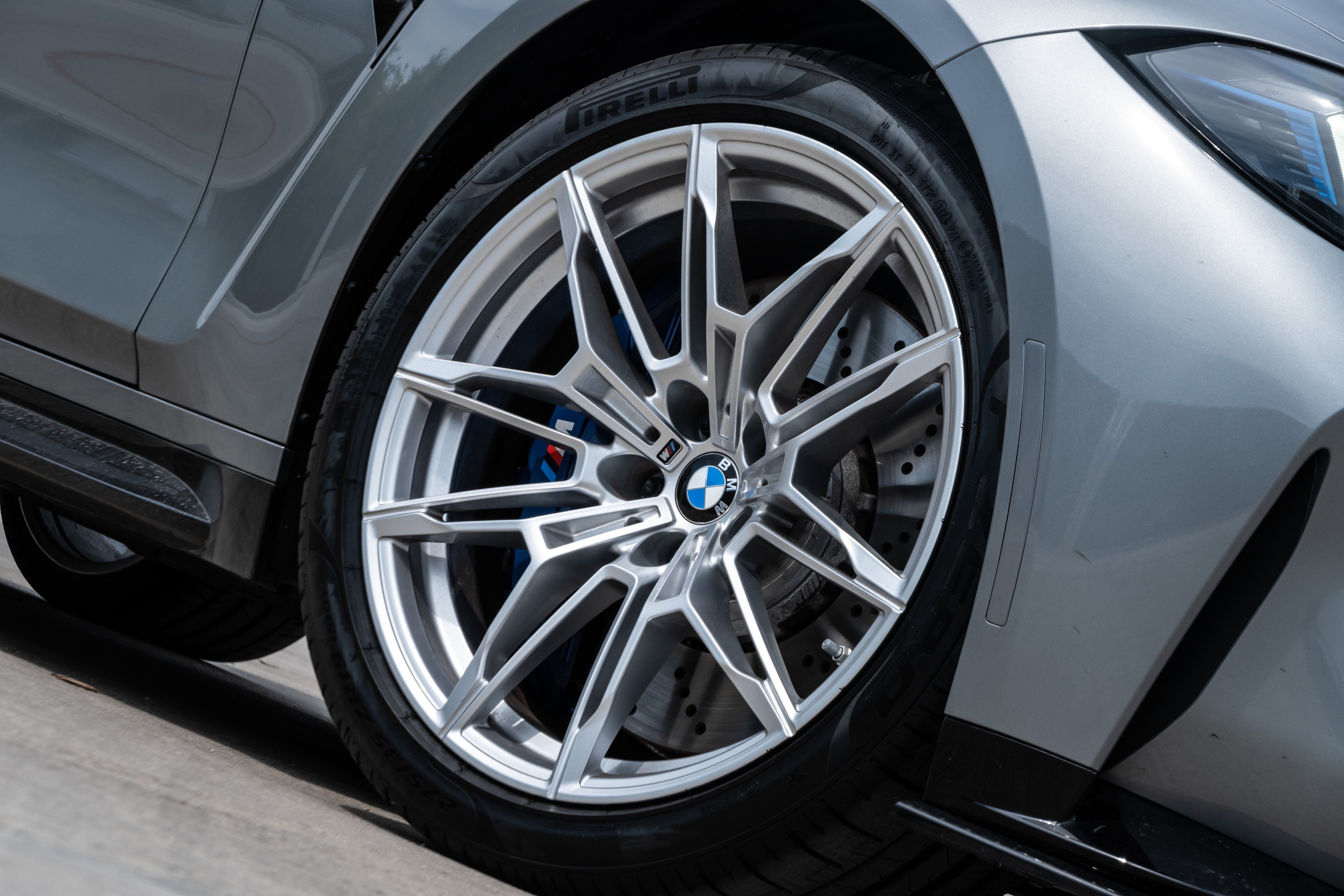 Used 2025 BMW M3 w/ Executive Package RWD image 10