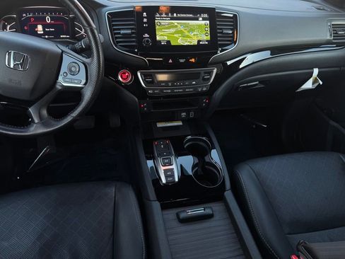 Used 2023 Honda Passport Elite image 15