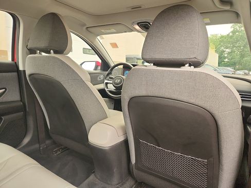 Certified 2023 Hyundai Elantra Limited w/ Cargo Package FWD image 29