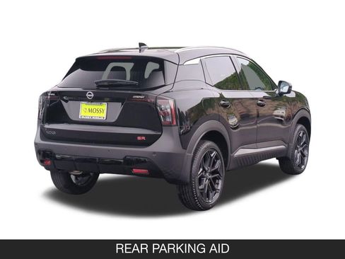 New 2026 Nissan Kicks SR FWD image 9