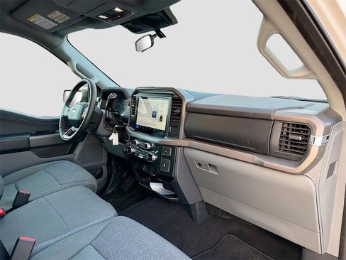 Used 2025 Ford F150 XLT w/ Equipment Group 301A Standard image 26