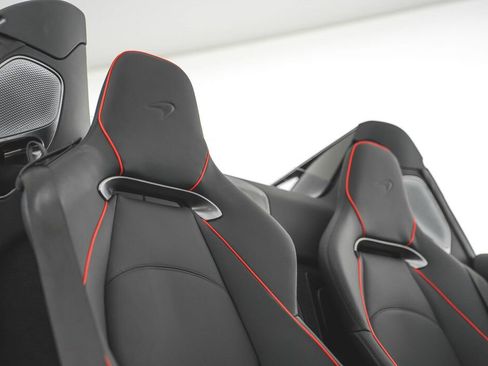 New 2025 McLaren Artura Spider image 35