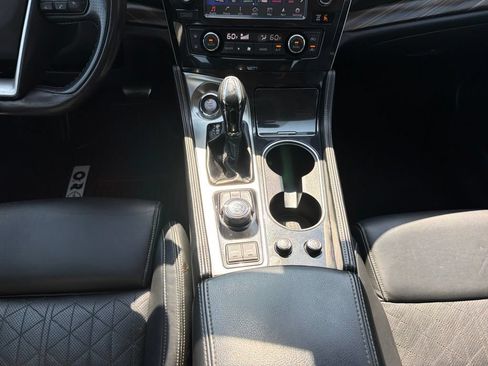 Used 2017 Nissan Maxima Platinum FWD image 27