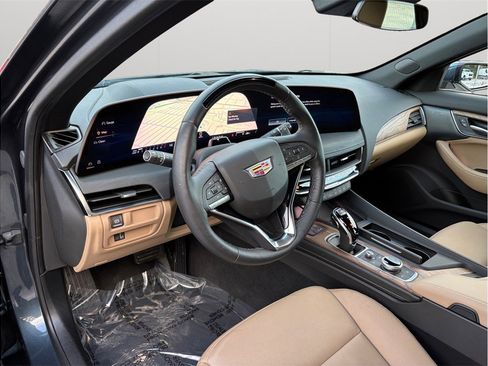 Used 2025 Cadillac CT5 Premium Luxury image 6