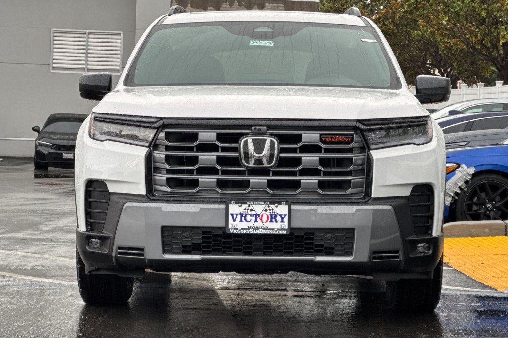 New 2026 Honda Pilot TrailSport image 9