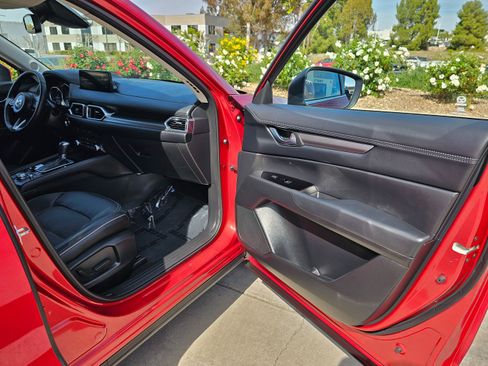 Used 2025 MAZDA CX-5 AWD 2.5 S w/ Preferred Package image 28