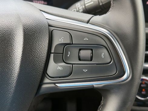 Used 2025 Buick Envista Sport Touring FWD image 22