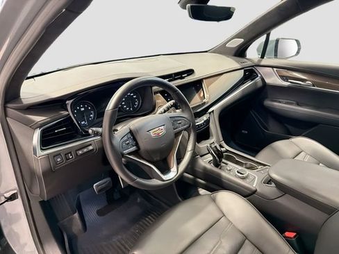 Used 2024 Cadillac XT6 Sport w/ Platinum Package AWD/4WD image 9