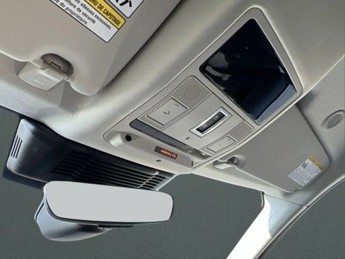 New 2025 Land Rover Discovery Sport S image 27