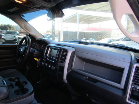 Used 2016 RAM 1500 Express w/ Black Ram 1500 Express Group image 10