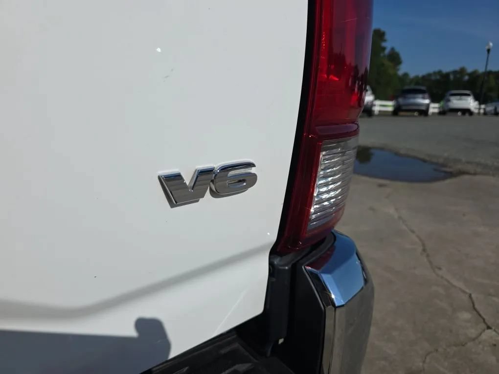 Used 2017 Toyota Tacoma TRD Off-Road w/ Tow Package RWD image 11