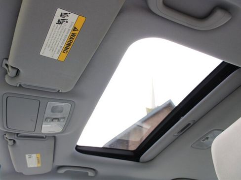 Used 2007 Hyundai Elantra GLS image 9