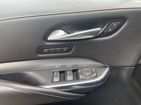 Used 2023 Cadillac XT4 Premium Luxury image 21