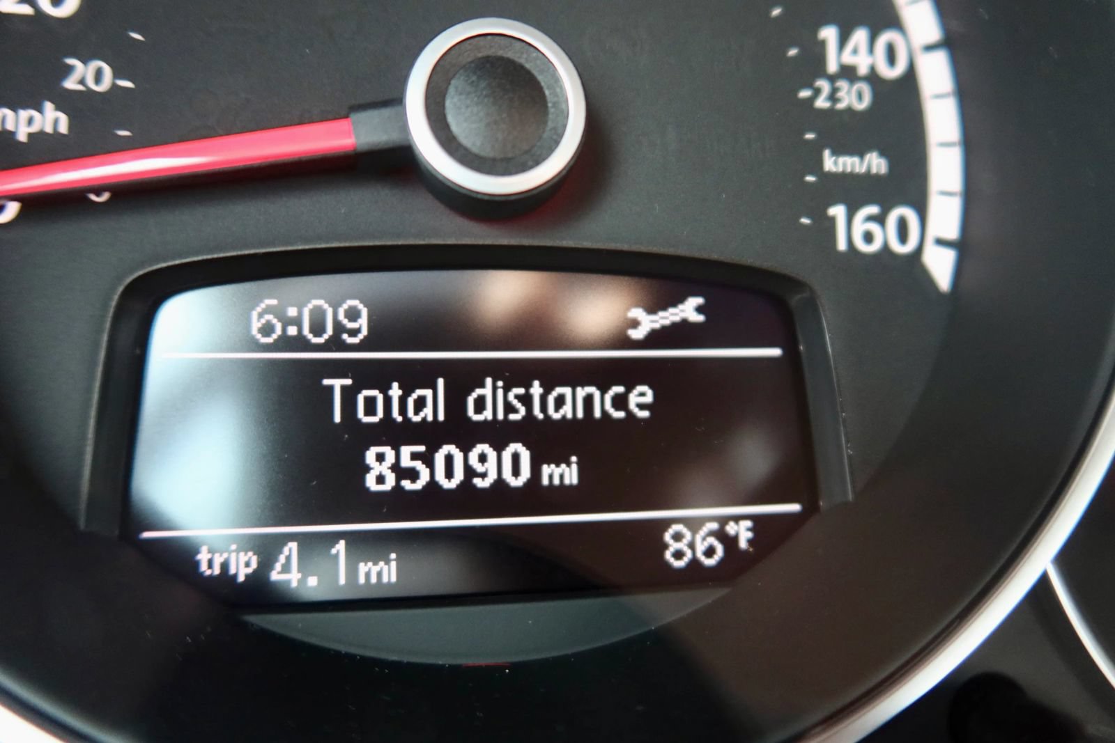 Used 2015 Volkswagen Beetle 1.8T FWD image 20