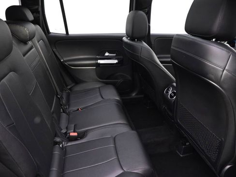 Used 2021 Mercedes-Benz GLB 250 4MATIC image 18