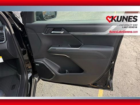 New 2026 GMC Acadia Elevation w/ Black Edition AWD/4WD image 21