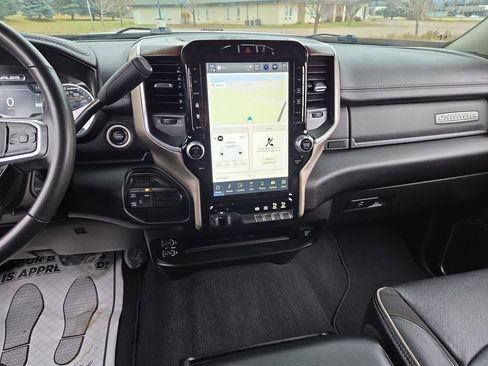 Used 2024 RAM 2500 Laramie image 22
