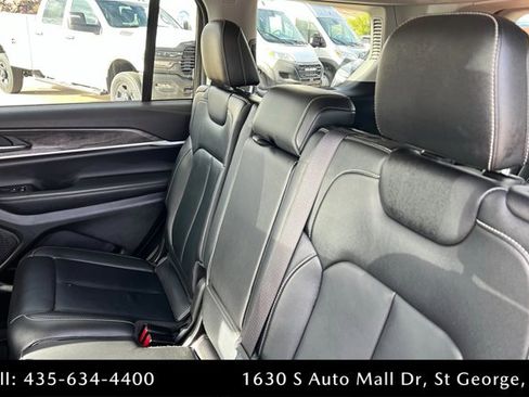 Used 2023 Jeep Grand Cherokee L Limited image 20