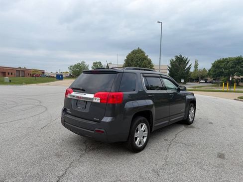 Used 2010 GMC Terrain SLE w/ Convenience Package AWD/4WD image 4