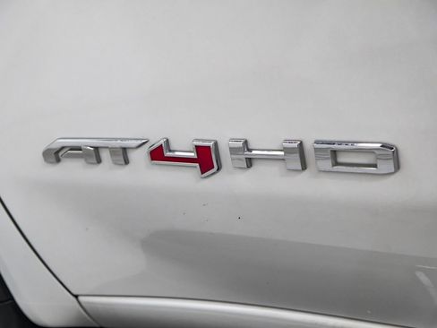 Used 2023 GMC Sierra 2500 AT4 AWD/4WD image 52
