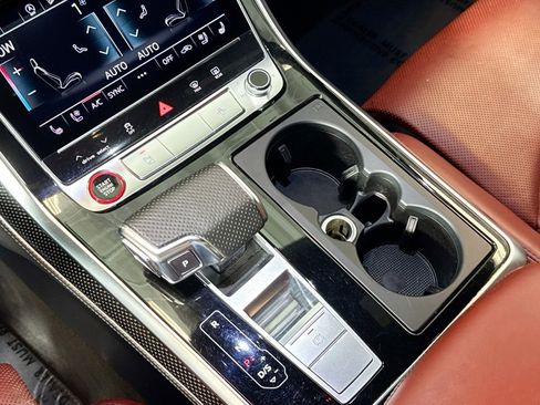 Used 2021 Audi SQ8 Prestige w/ Prestige Package image 16