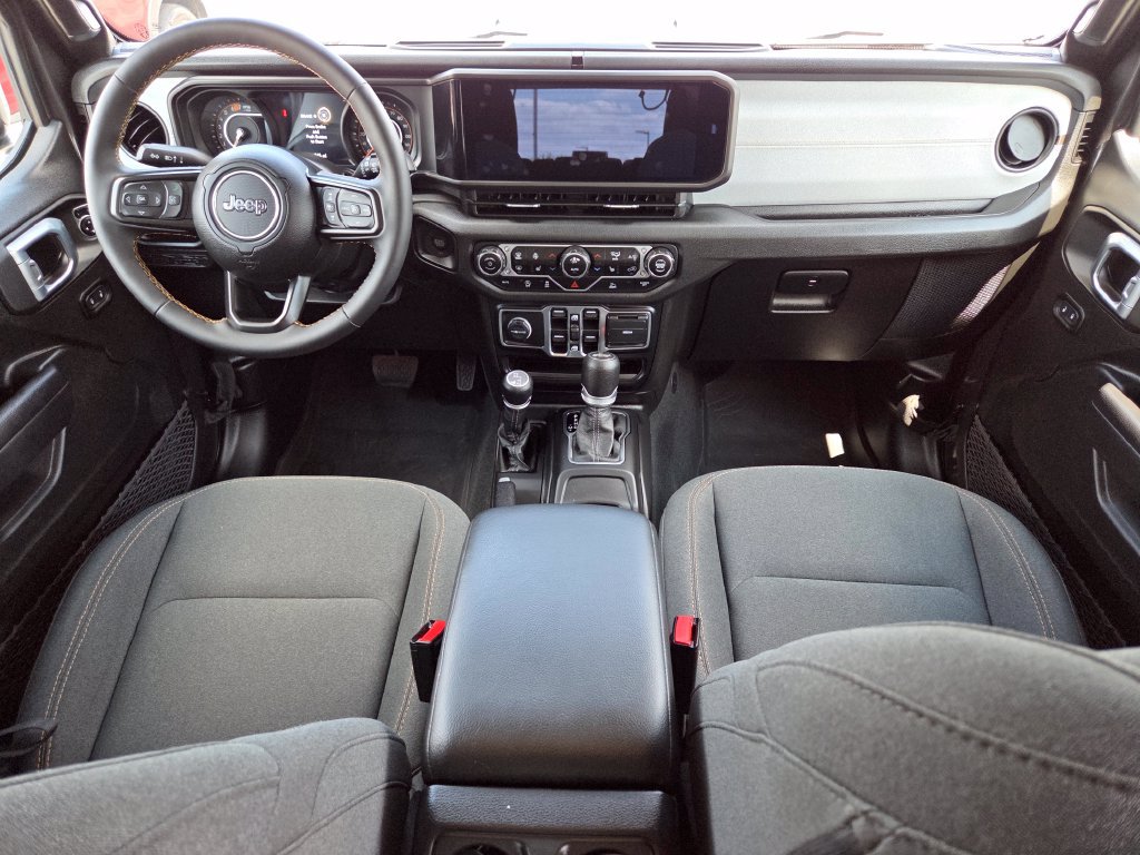 Used 2024 Jeep Wrangler Unlimited Sport AWD/4WD image 19