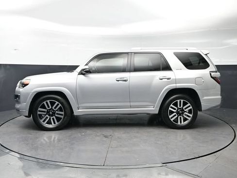 Used 2016 Toyota 4Runner Limited RWD image 9