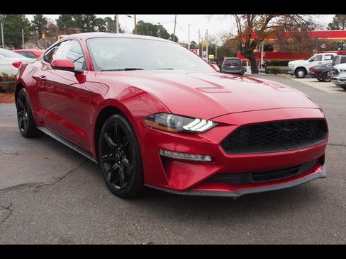 Used 2020 Ford Mustang Premium w/ Equipment Group 201A image 7