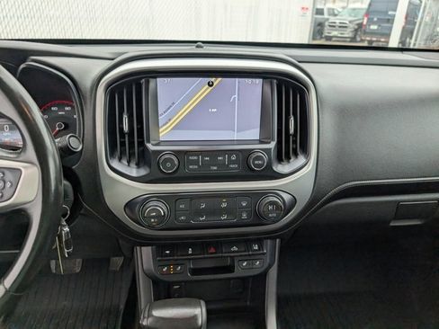 Used 2015 GMC Canyon SLT image 3