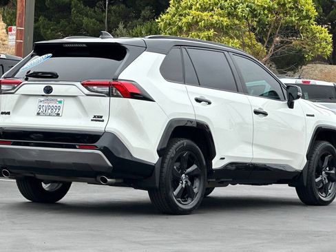 Used 2021 Toyota RAV4 XSE AWD/4WD image 5