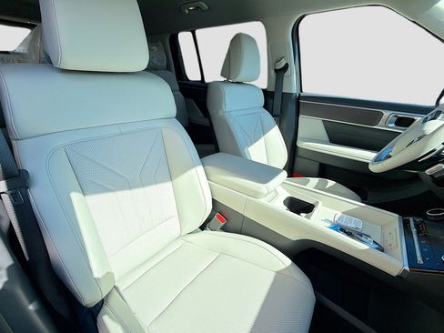 New 2026 Hyundai Santa Fe SEL FWD image 17