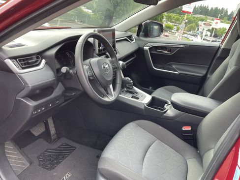 Certified 2024 Toyota RAV4 XLE w/ Convenience Package AWD/4WD image 10