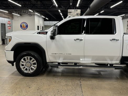 Used 2020 GMC Sierra 2500 Denali w/ Denali Ultimate Package AWD/4WD image 5