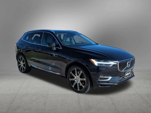 Used 2018 Volvo XC60 T8 Inscription w/ Advanced Package image 8