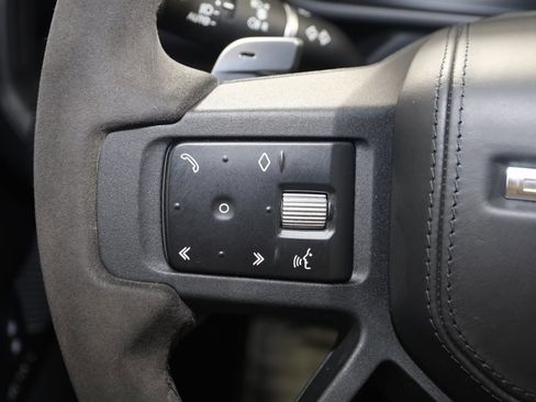 Used 2023 Land Rover Defender 110 V8 image 34