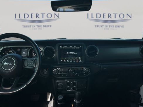 Used 2022 Jeep Gladiator Sport image 13