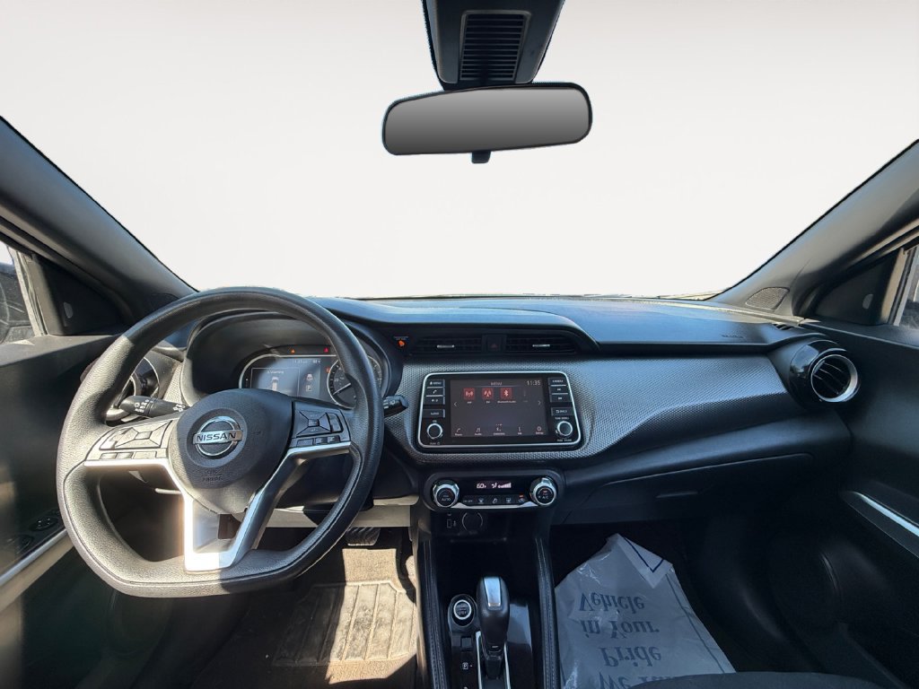 Used 2020 Nissan Kicks SV FWD image 11