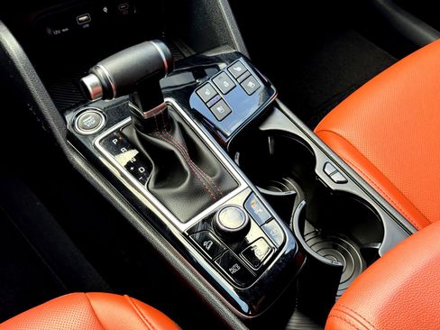 Used 2025 Kia Sportage SX image 27