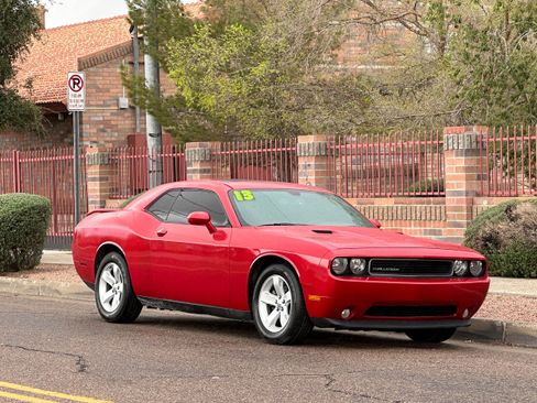 Used 2013 Dodge Challenger SXT Plus image 9